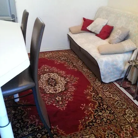 Magnifique Studio Equipe, Tres Calme,centre De Paris, Proche Vincennes Et Porte Doree 12 Apartment *