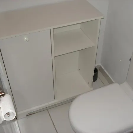 Magnifique Studio Equipe, Tres Calme,centre De Paris, Proche Vincennes Et Porte Doree 12 * Paris